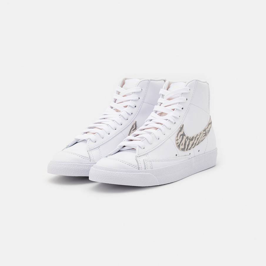 Фото № 3 с приближением к товару «‎Nike Blazer 77 »