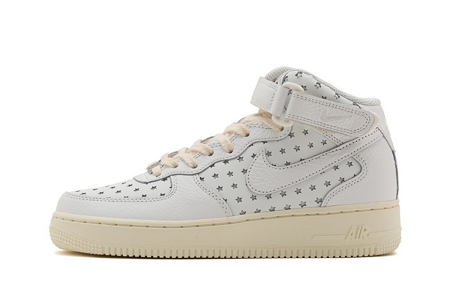 Фото № 3 с приближением к товару «‎Nike Air Force 1 Wmns»