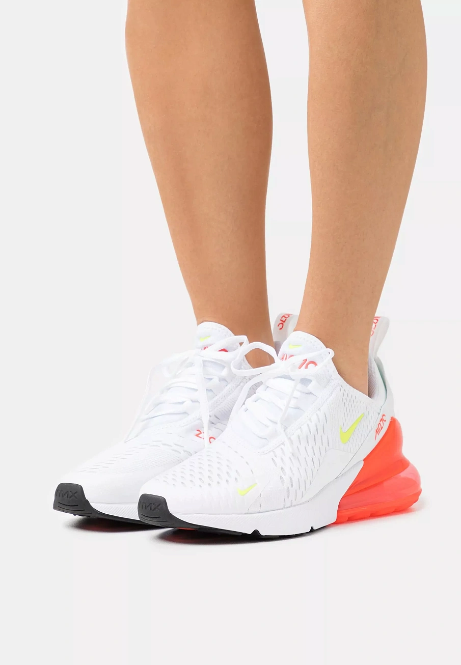 Фото № 4 с приближением к товару «‎AIR MAX 270»