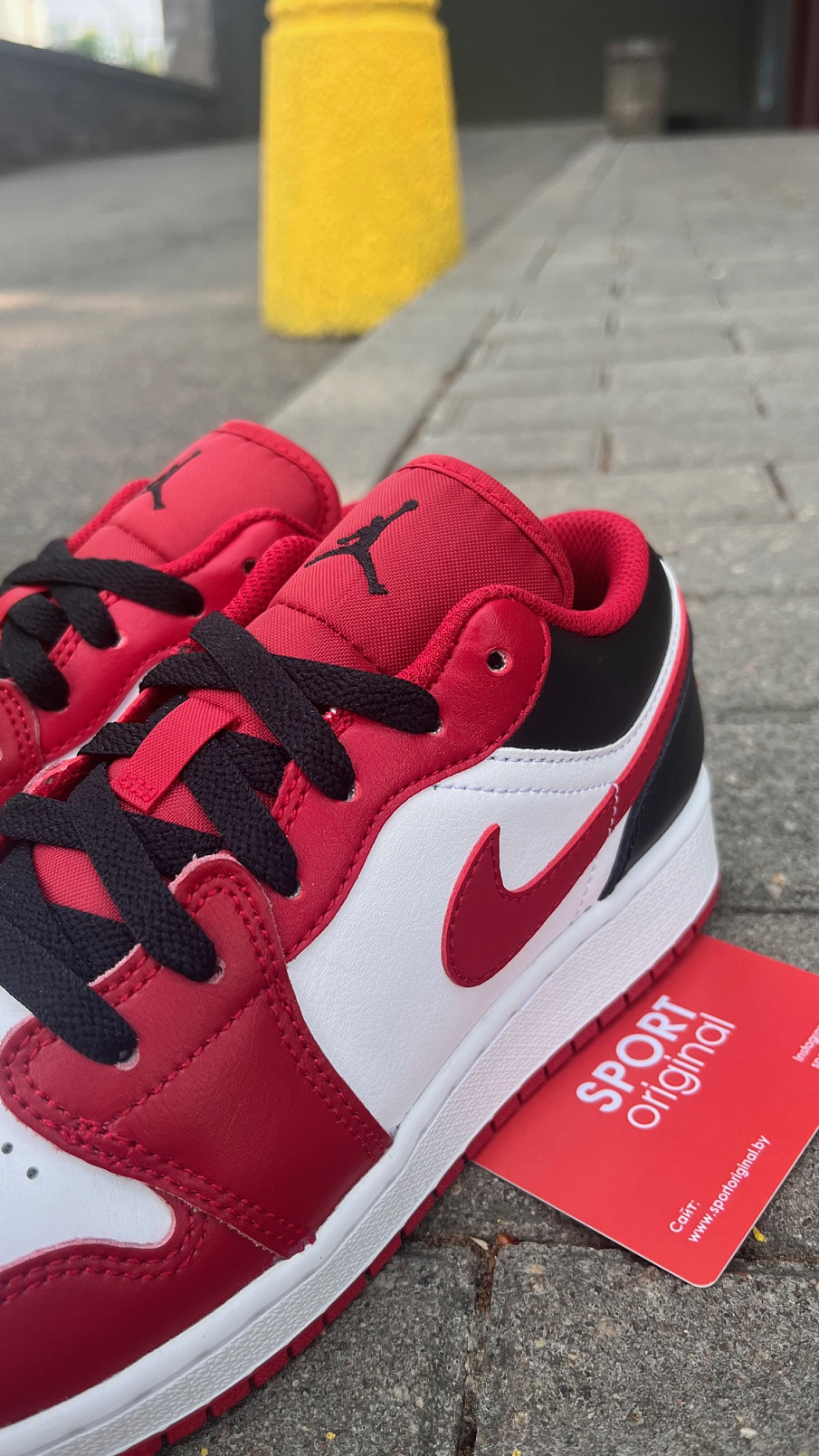 Фото № 2 с приближением к товару «‎Air Jordan 1 Low»