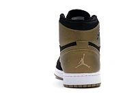 Фото № 4 с приближением к товару «‎Jordan 1 Retro»