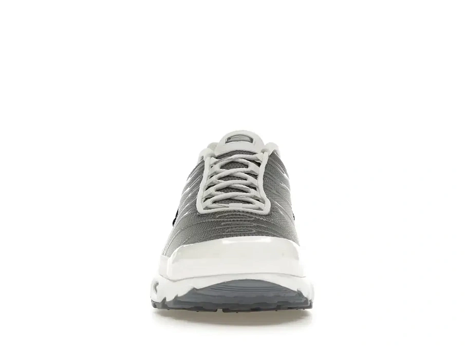 Фото № 2 с приближением к товару «‎Nike Air Max Plus»