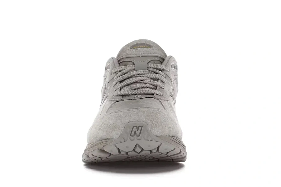Фото № 2 с приближением к товару «‎New Balance 2002R»