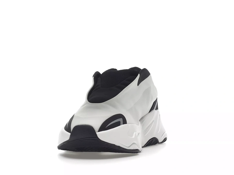 Фото № 3 с приближением к товару «‎adidas Yeezy Boost 700 MNVN Laceless Analog»