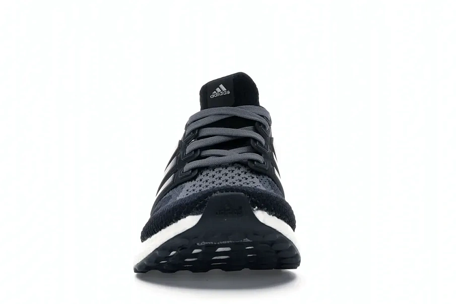 Фото № 2 с приближением к товару «‎adidas Ultra Boost Black Grey »
