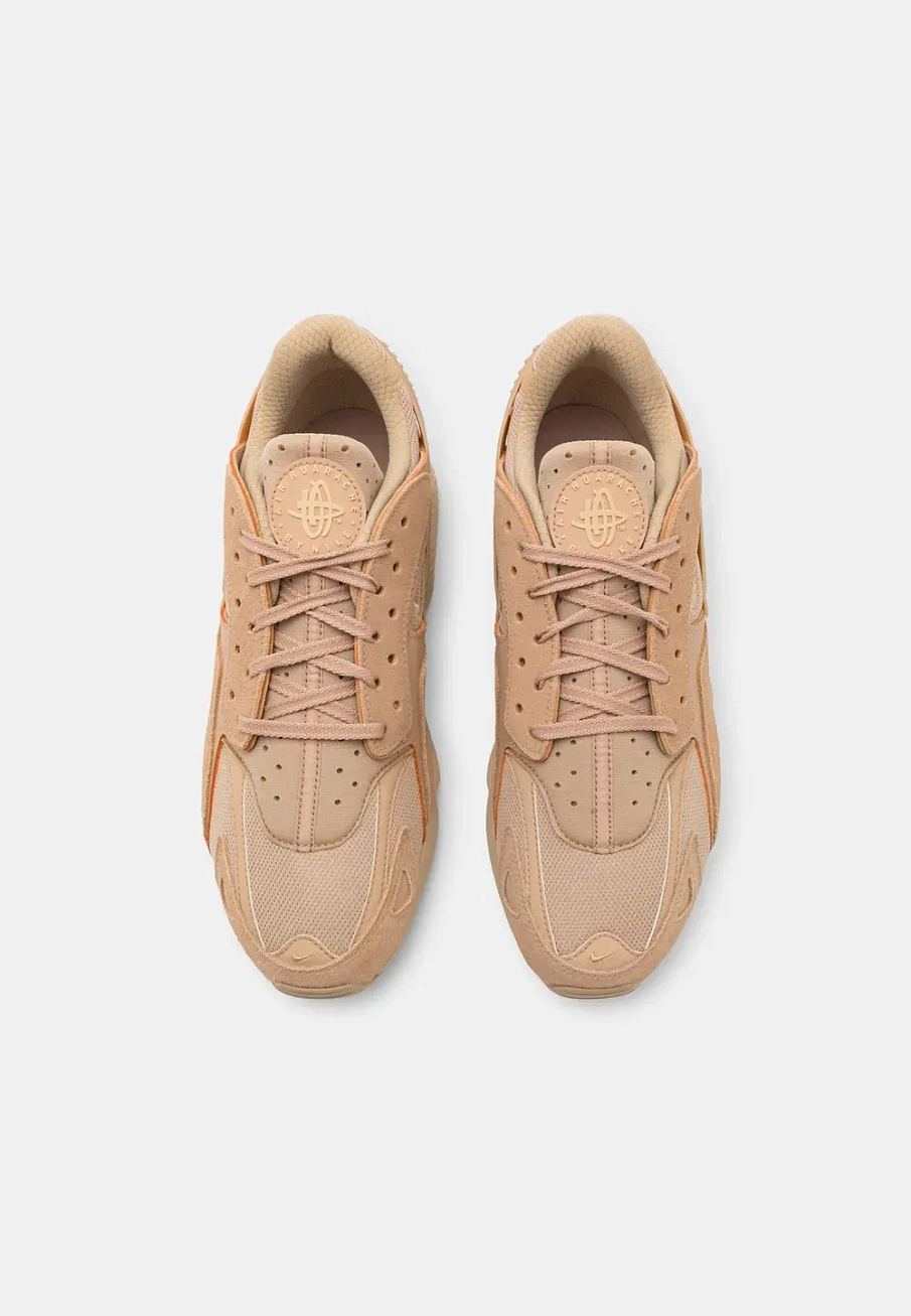 Фото № 4 с приближением к товару «‎AIR HUARACHE RUNNER UNISEX»