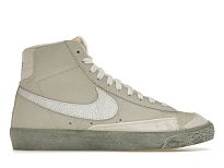 Фото № 1 с приближением к товару «‎Nike Blazer Mid '77 EMB Summit White Phantom»