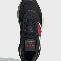 Фото № 3 с приближением к товару «‎Adidas Retropy »