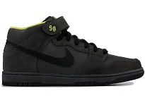 Фото № 1 с приближением к товару «‎Nike SB Dunk Mid Batman»