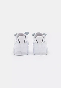 Фото № 3 с приближением к товару «‎W AIR FORCE 1 FONTANKA»