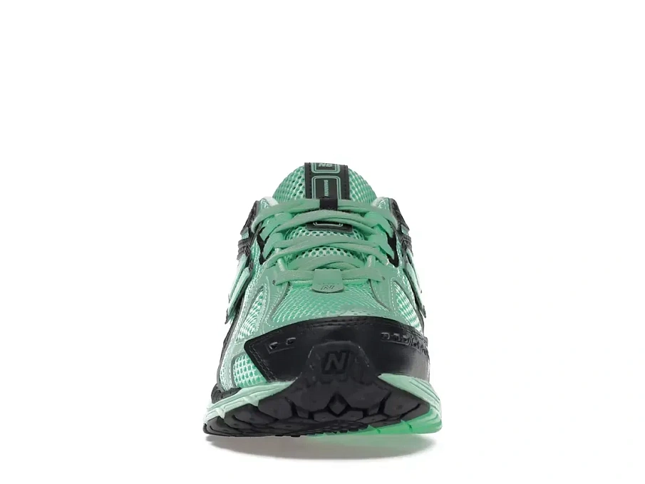 Фото № 2 с приближением к товару «‎New Balance 1906R»