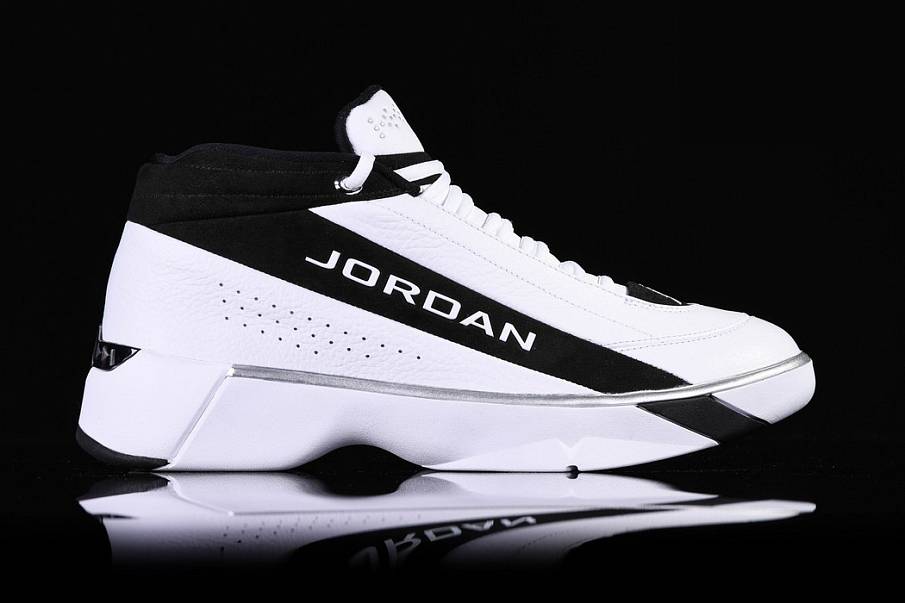 Фото № 2 с приближением к товару «‎Nike Air Jordan Team Showcase»