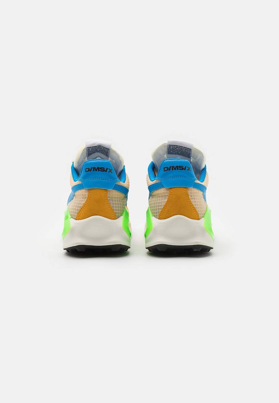 Фото № 5 с приближением к товару «‎Nike D/ms/x Waffle »