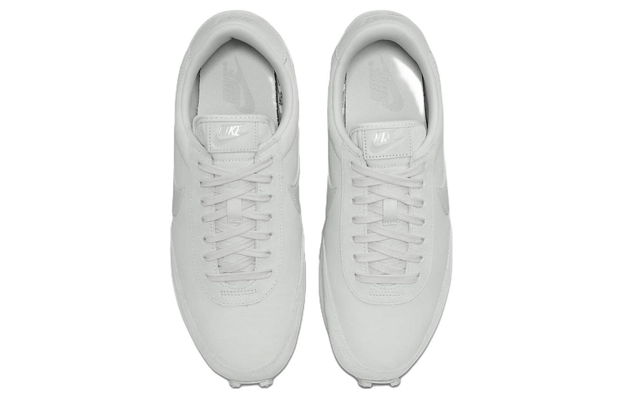 Фото № 4 с приближением к товару «‎ Nike DBreak Running shoes»