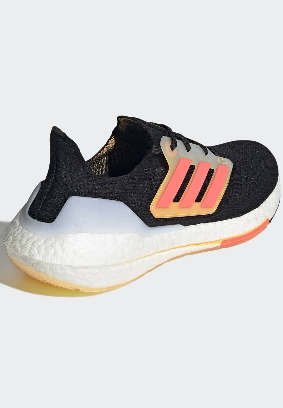 Фото № 4 с приближением к товару «‎Adidas Ultraboost 22»