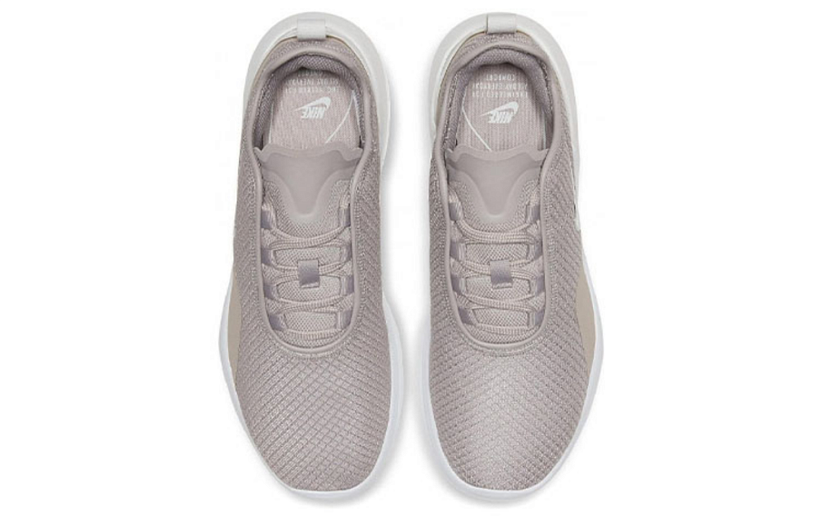 Фото № 4 с приближением к товару «‎Nike Wmns Air Max Motion 2 Low-Top Running Shoes GreyWhite»