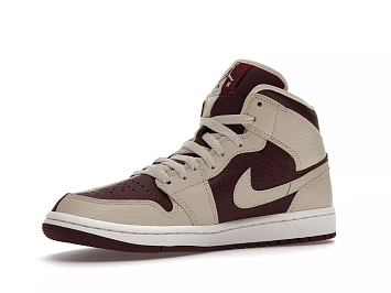 Jordan 1 Mid SE Split Beach Cherrywood Red  - 3