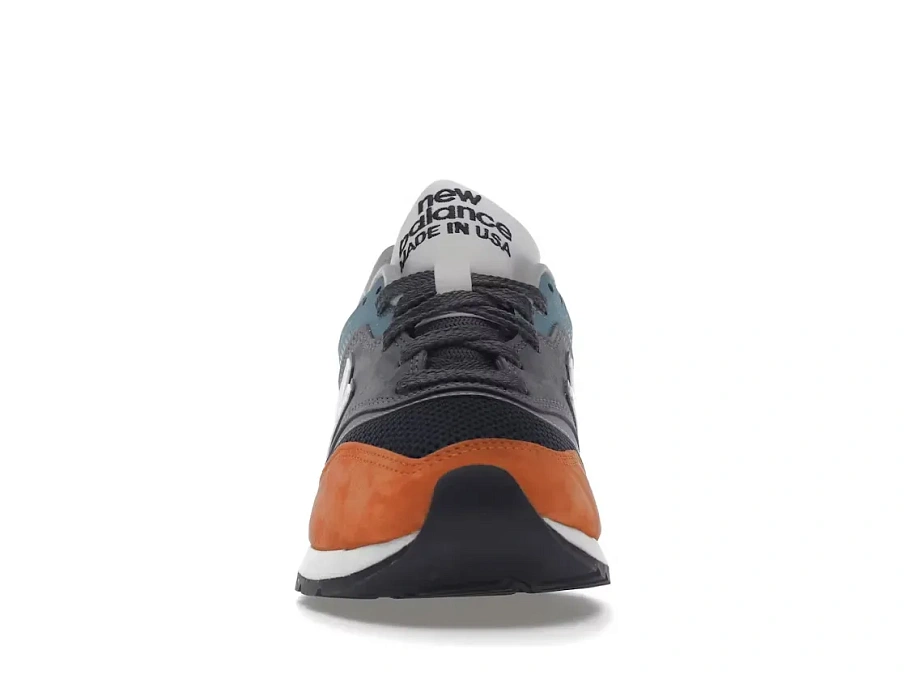 Фото № 2 с приближением к товару «‎New Balance 997»