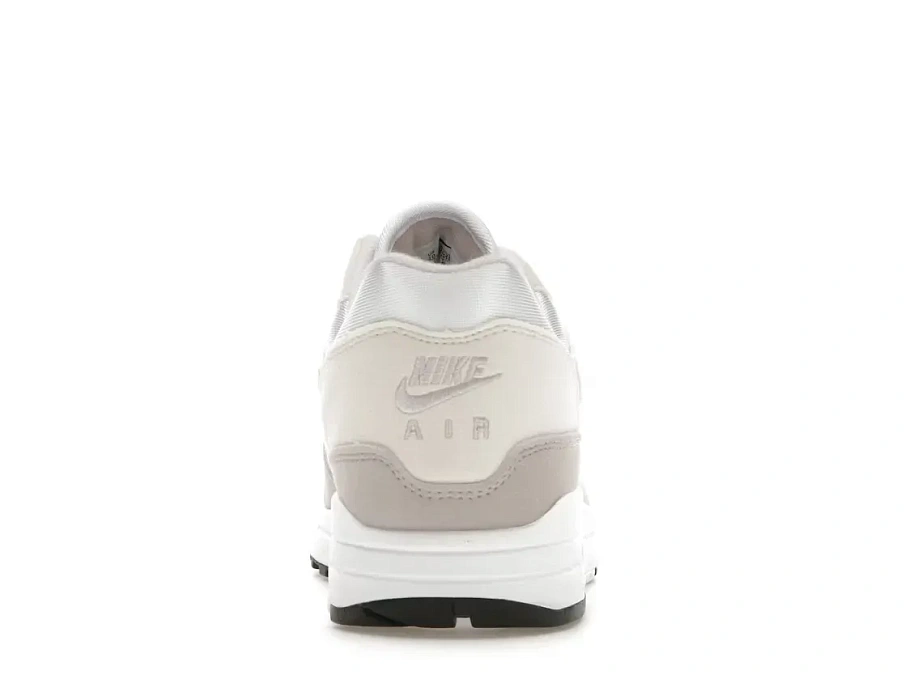 Фото № 4 с приближением к товару «‎Nike Air Max 1»