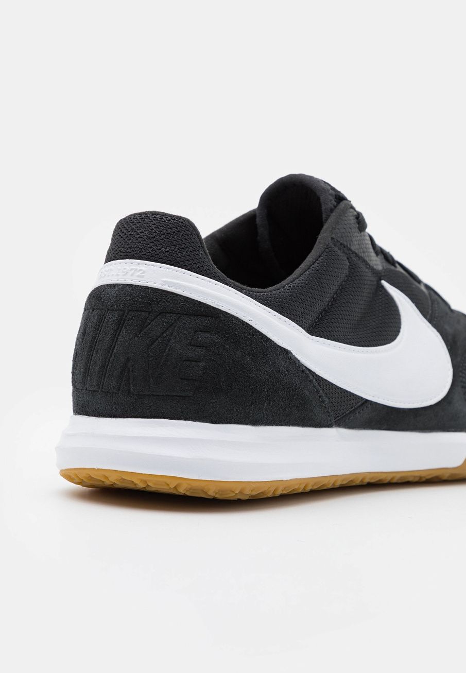 Фото № 5 с приближением к товару «‎Nike Premier II IC »