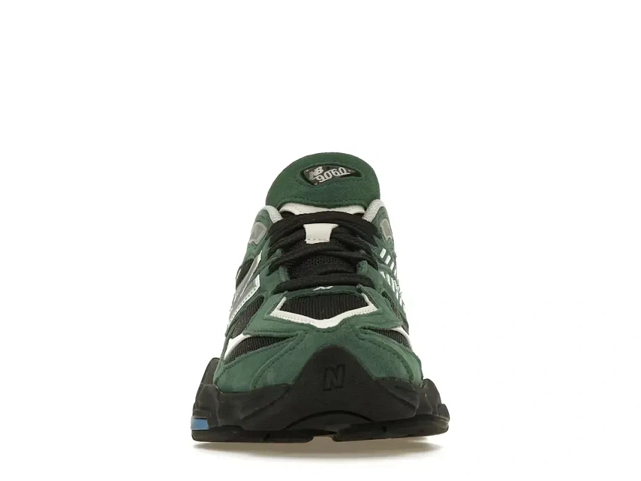 Фото № 2 с приближением к товару «‎New Balance 9060»