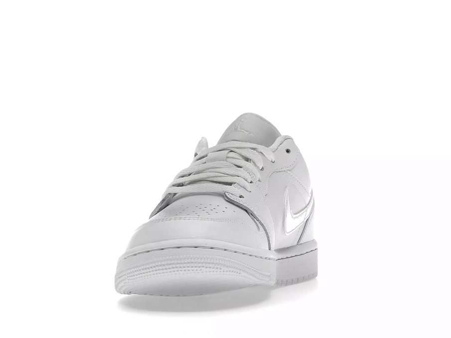 Фото № 5 с приближением к товару «‎Jordan 1 Low Triple White (2022) »
