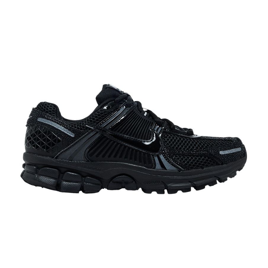 Фото № 1 с приближением к товару «‎Nike Women's Air Zoom Vomero 5 Black Metallic Silver Anthracite»