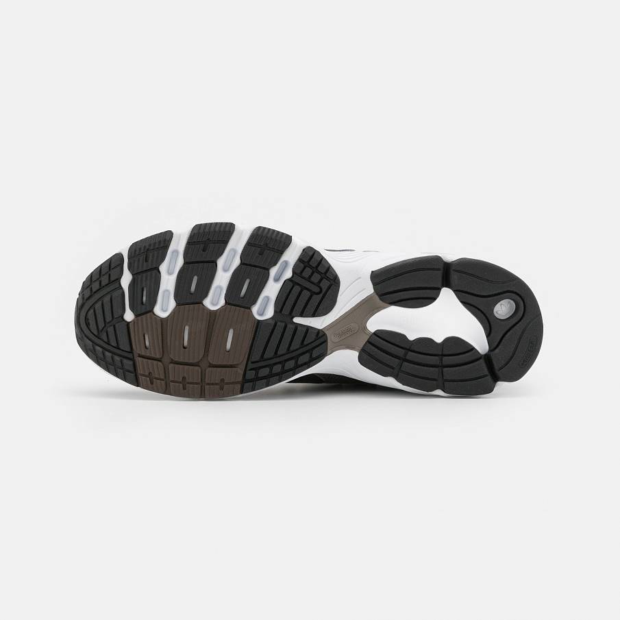 Фото № 5 с приближением к товару «‎Adidas Astir »