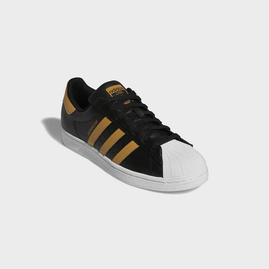 Фото № 3 с приближением к товару «‎Adidas Superstar »