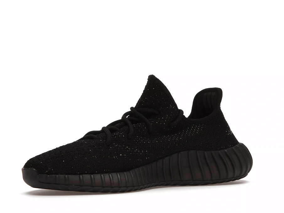 Фото № 2 с приближением к товару «‎adidas Yeezy Boost 350 V2 Core Black White (2016/2022)»