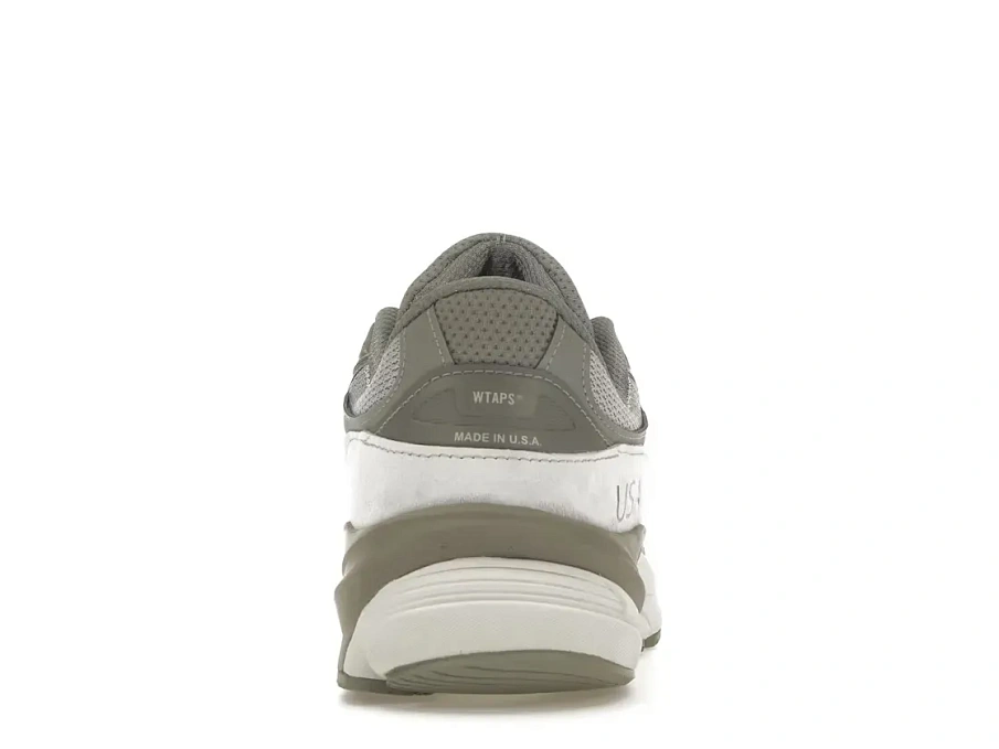 Фото № 4 с приближением к товару «‎New Balance 990v6»