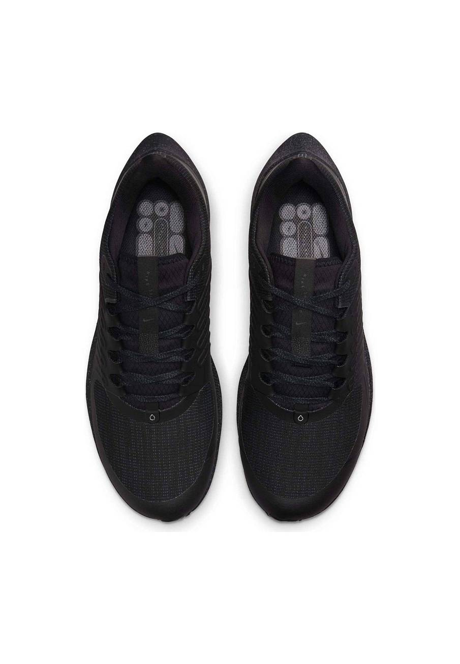 Фото № 3 с приближением к товару «‎Nike Shield»