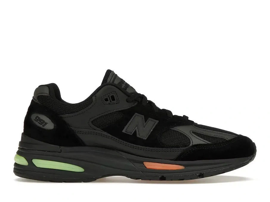 Фото № 1 с приближением к товару «‎New Balance 991v2»