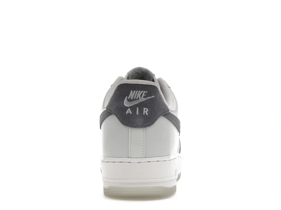 Фото № 4 с приближением к товару «‎Nike Air Force 1 '07 LV8»