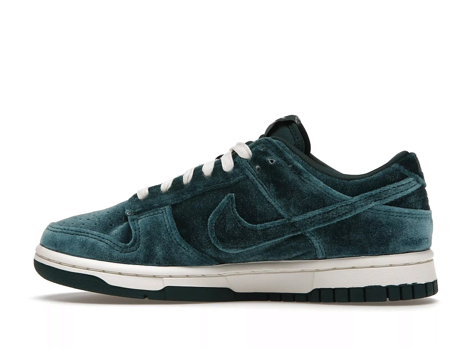 Фото № 4 с приближением к товару «‎Nike Dunk Low Velvet Teal »