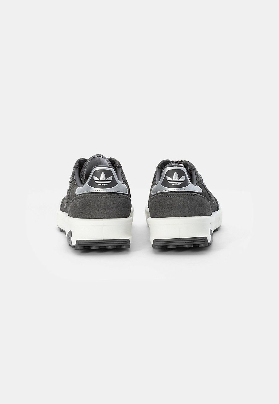 Фото № 3 с приближением к товару «‎Adidas Indoor Ct »