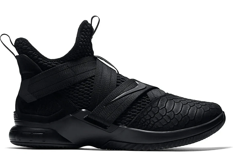 Фото № 1 с приближением к товару «‎Nike LeBron Soldier 12 Triple Black»