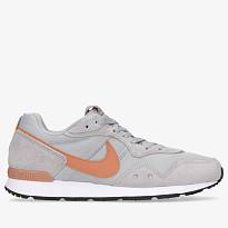 Фото № 1 с приближением к товару «‎Nike Venture Runner Low-Top Running Shoes GreyOrange»