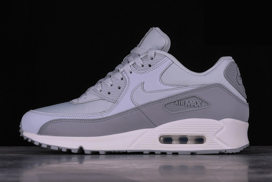 Фото № 4 с приближением к товару «‎Nike Air Max 90 Essential Wolf »