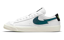 Фото № 1 с приближением к товару «‎Nike Blazer Low '77 GS 'Lightning Bolt Swoosh'»