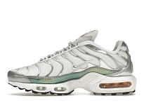 Фото № 3 с приближением к товару «‎Nike Air Max Plus Metallic Green»