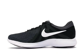 Nike Revolution 4 - 3