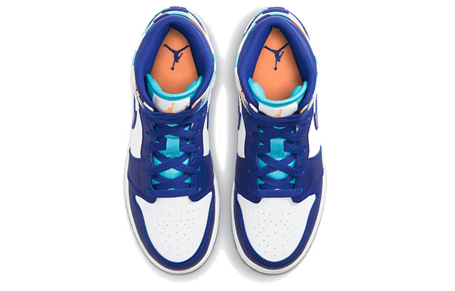 Фото № 4 с приближением к товару «‎Nike Air Jordan 1 Mid (GS) WhiteBlue»