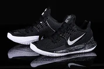 Nike Kyrie 2  - 1