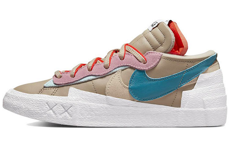 Фото № 1 с приближением к товару «‎KAWS sacai Nike Blazer Low Skate shoes Reed»