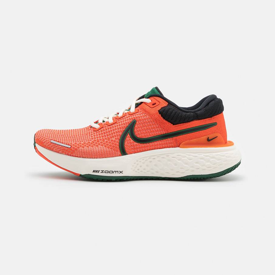 Фото № 1 с приближением к товару «‎Nike Zoomx Invincible»