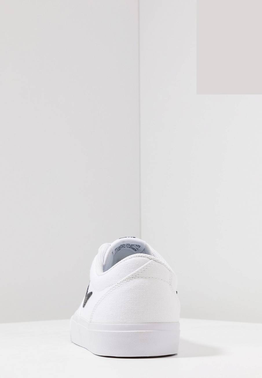 Фото № 4 с приближением к товару «‎Nike Charge Slr »