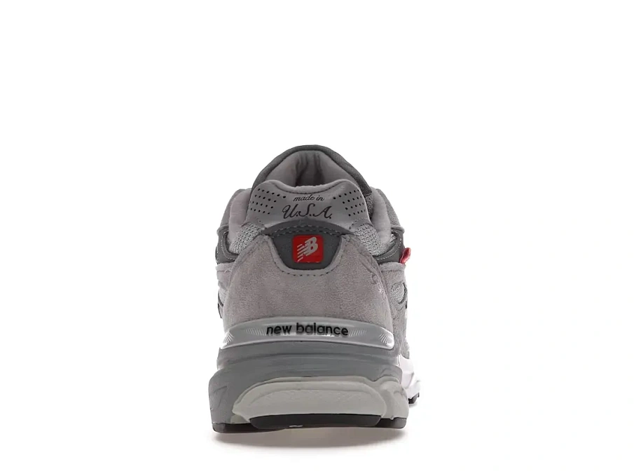 Фото № 4 с приближением к товару «‎New Balance 990v3»