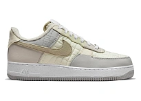 Фото № 1 с приближением к товару «‎Nike Air Force 1 07 LX Next Nature Light Bone»