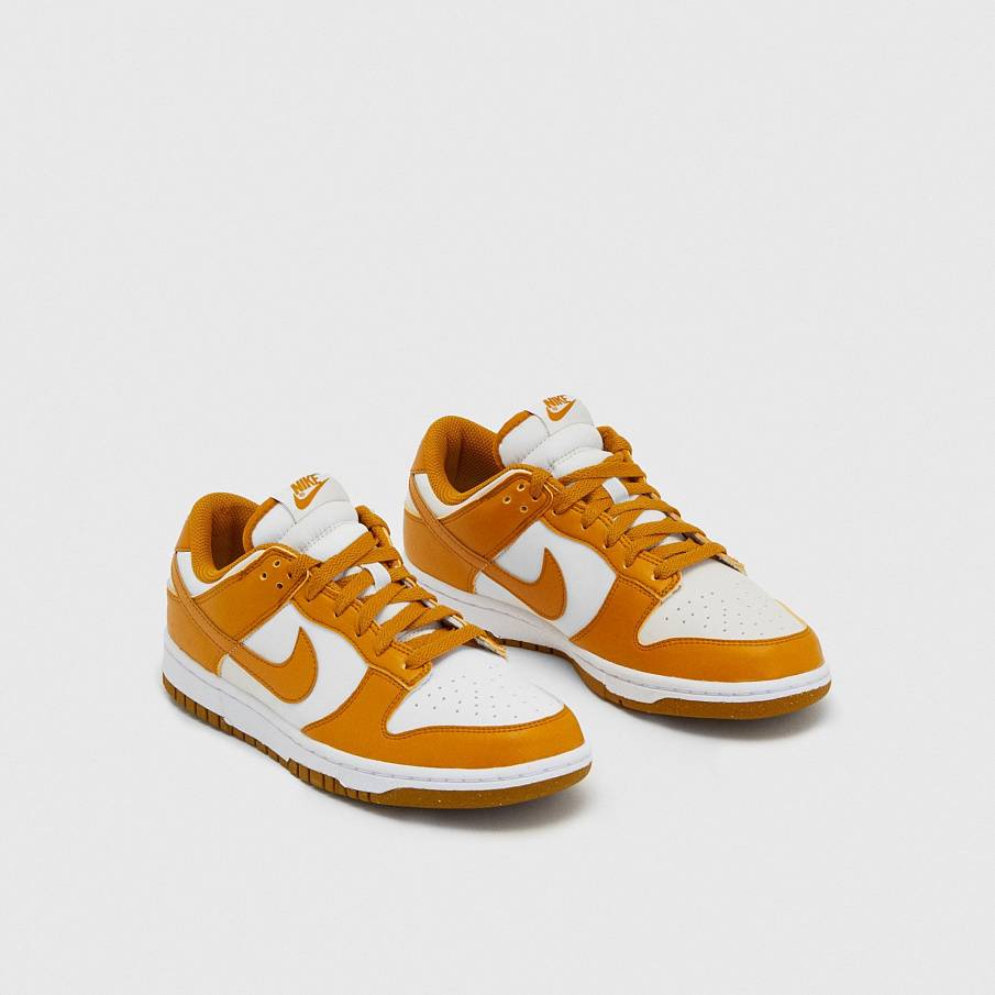 Фото № 1 с приближением к товару «‎Nike Dunk Next Nature »